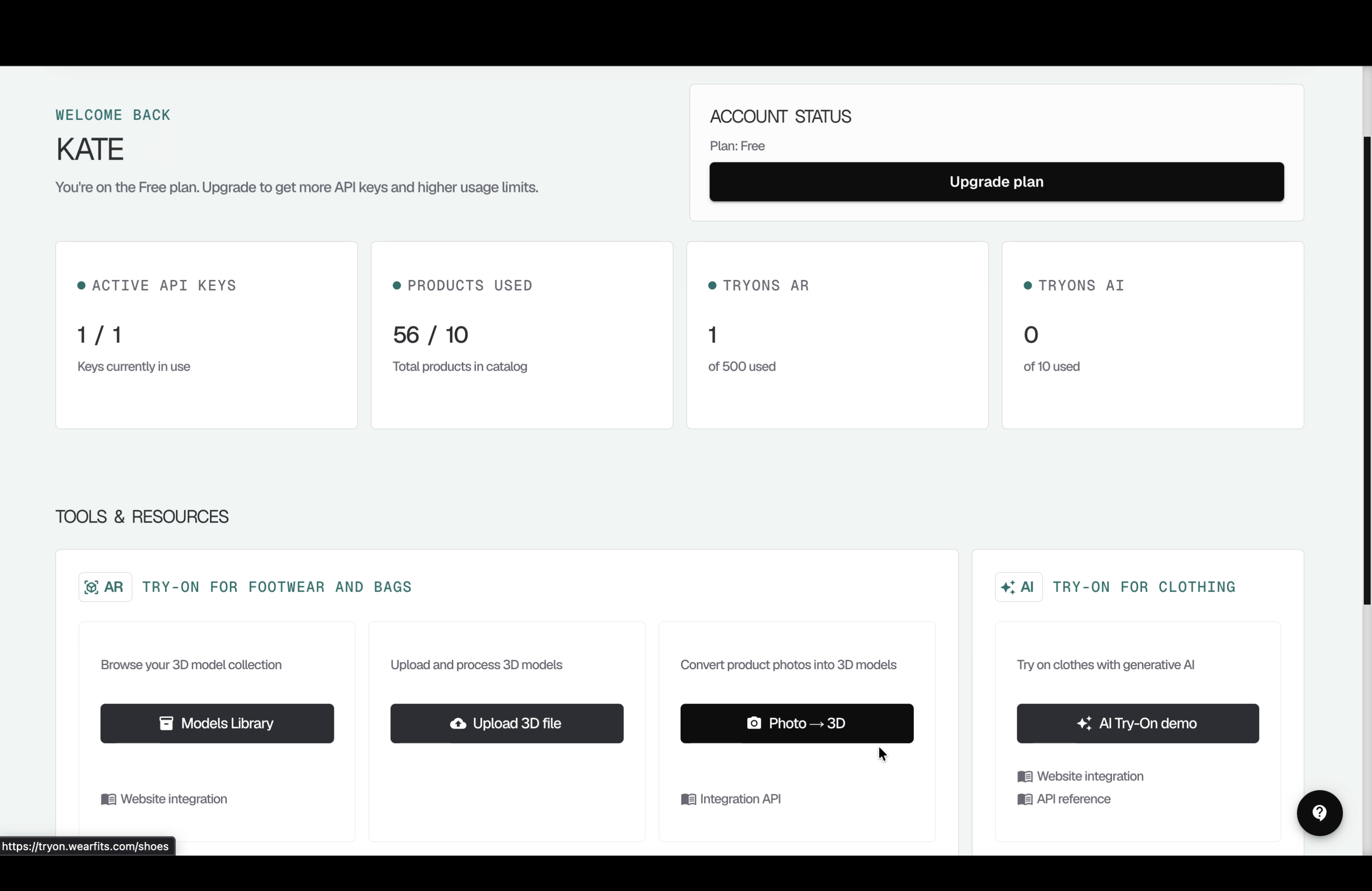 WEARFITS dashboard overview with account status, active API keys, and try-on tools.